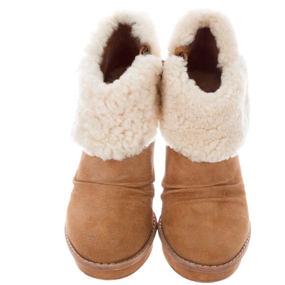 UGG Australia Georgette Ankle Boots in Carmel Suede Size 7 US - Picture 3 of 6